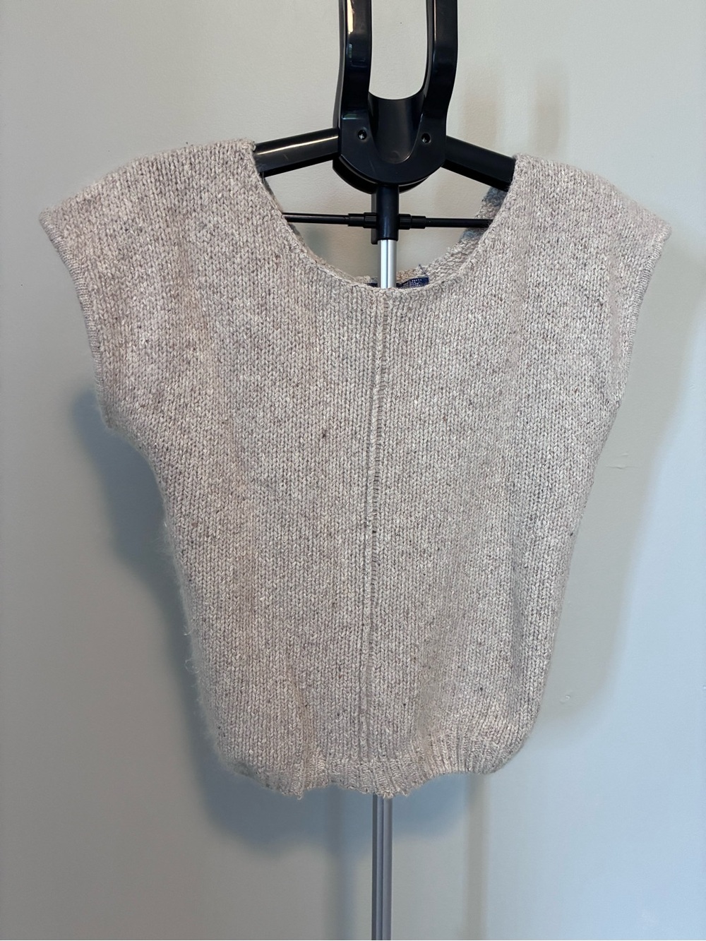 MiKi by Majestic Int. Sweater Vest Women’s L Silk Angora Blend Beige Knit